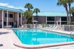 016_Swimming-Pool