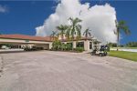 041_Clubhouse