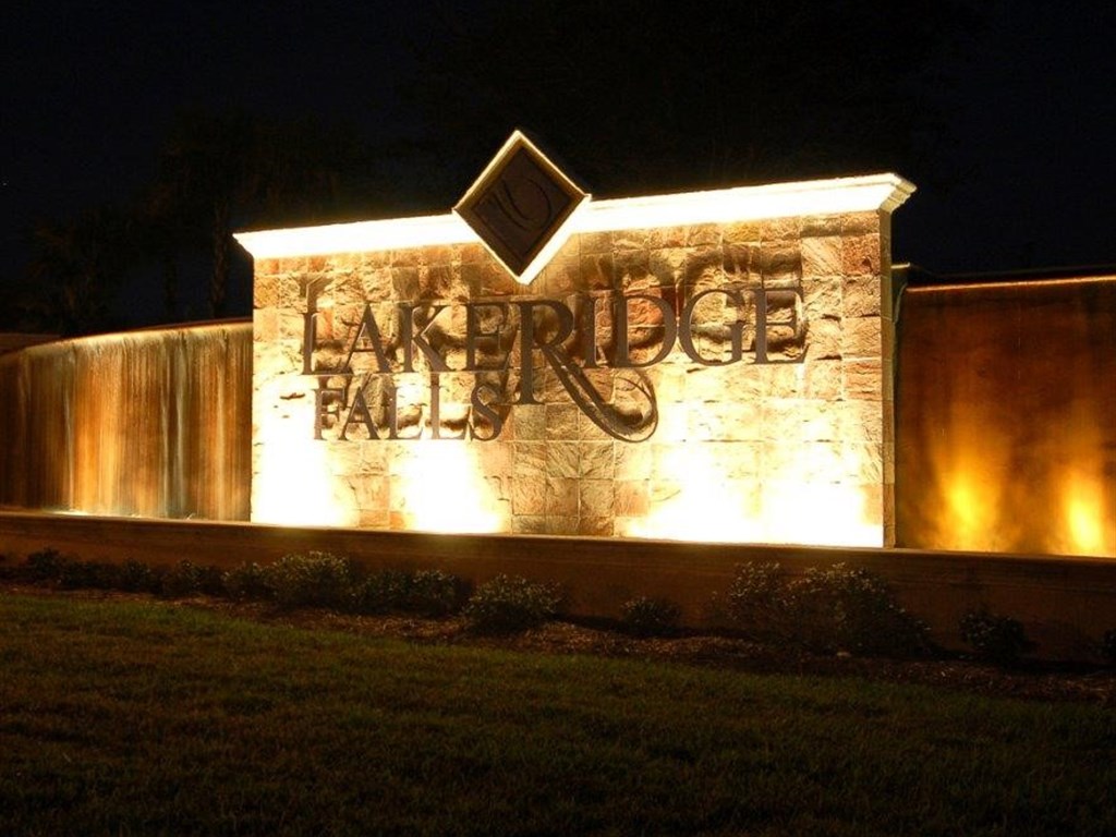044_Lakeridge-Falls