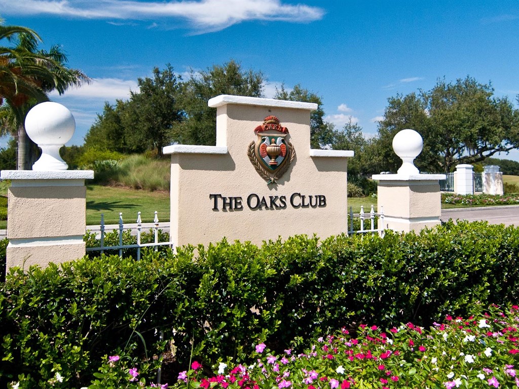 090_The-Oaks-Club