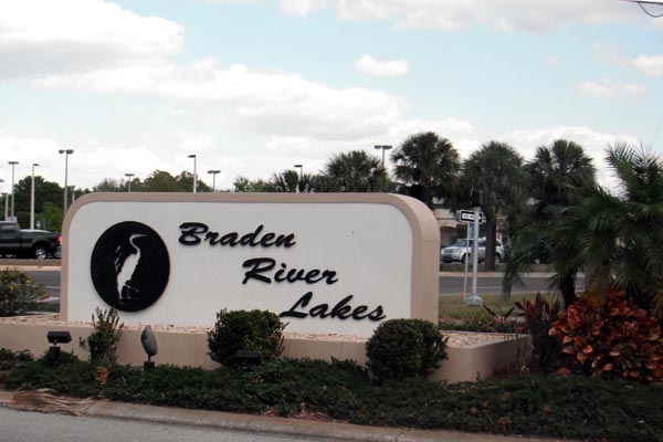 BradenRiverLakesEntrance
