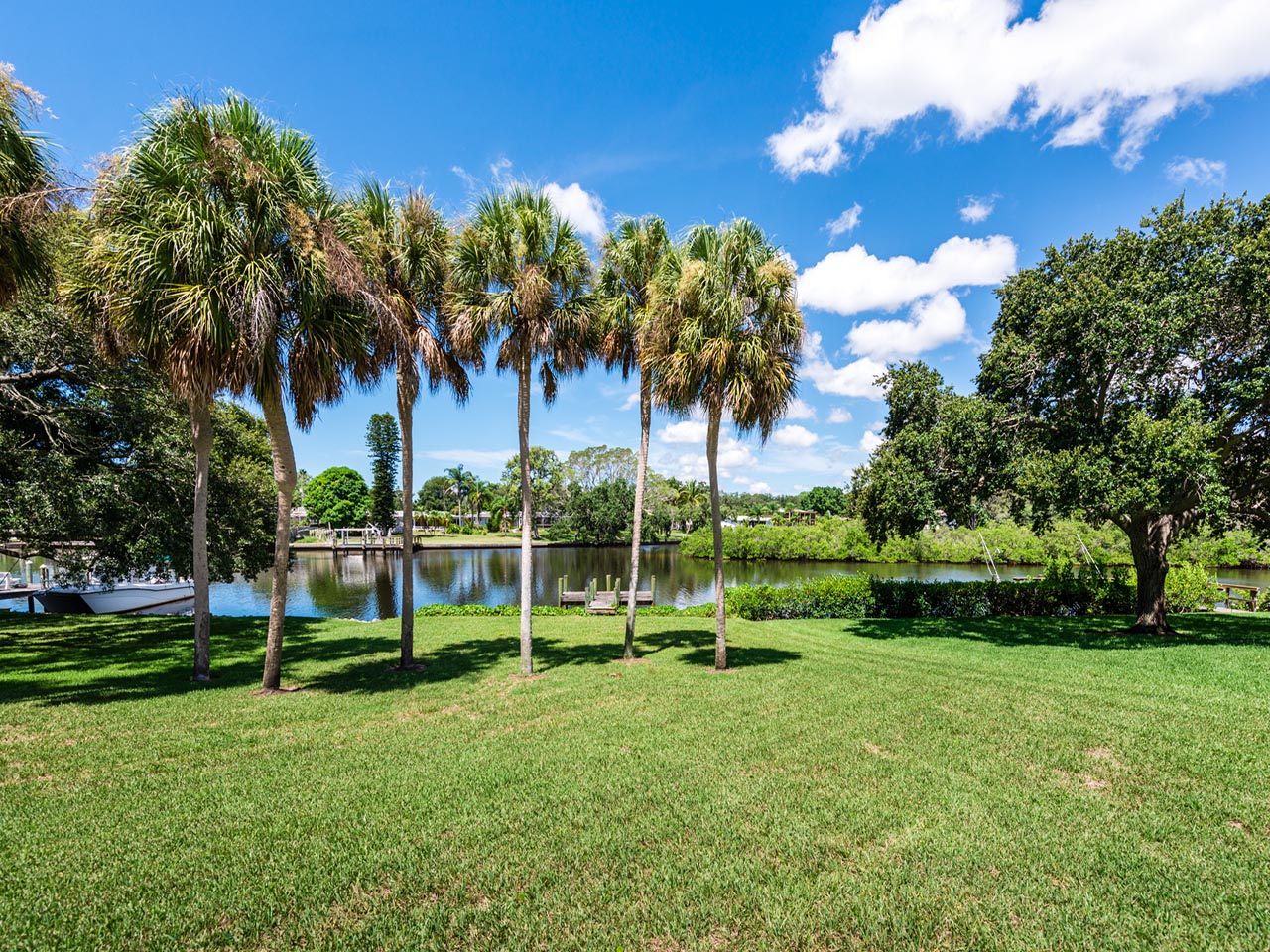 Phillippi Gardens Sarasota, FL 34231 Candy Swick's Sarasota Real Estate