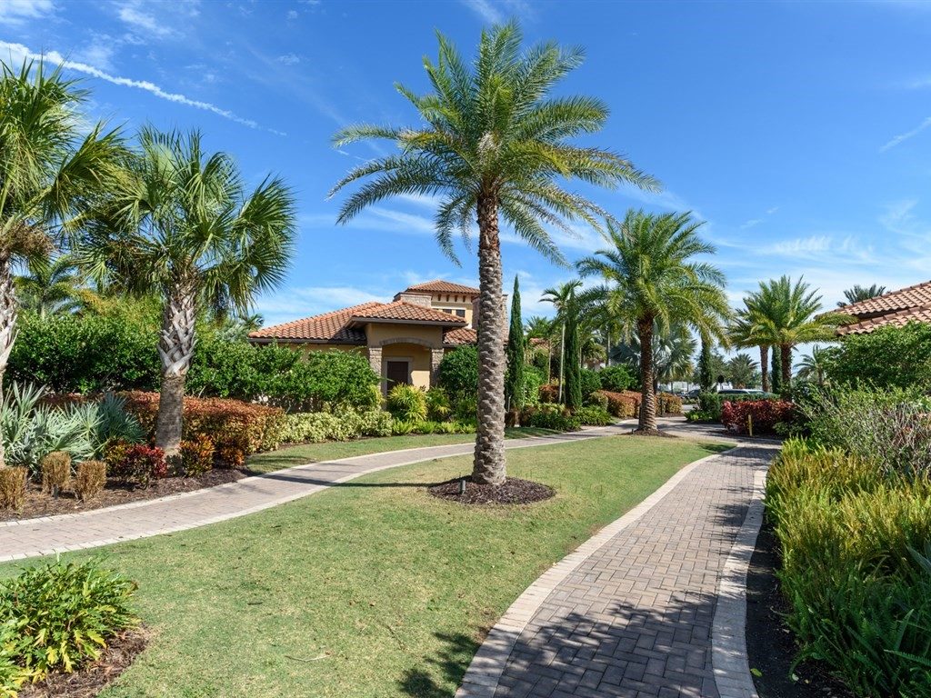 022_Esplanade Golf & Country Club Candy Swick