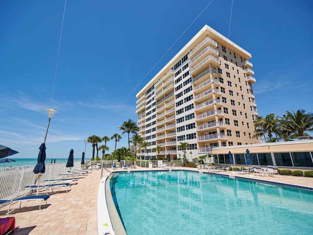 Longboat Key Towers Community in Longboat, FL 34228 Candy Swick's