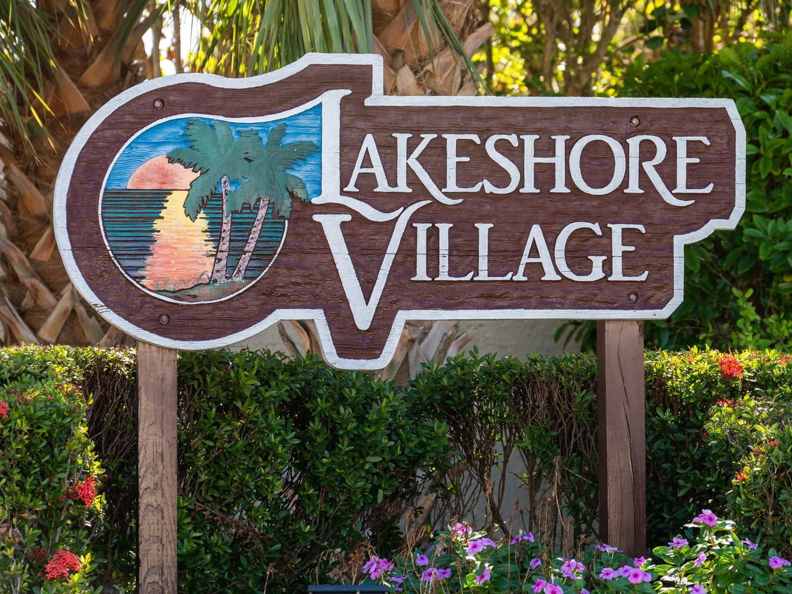 035_Lakeshore Village